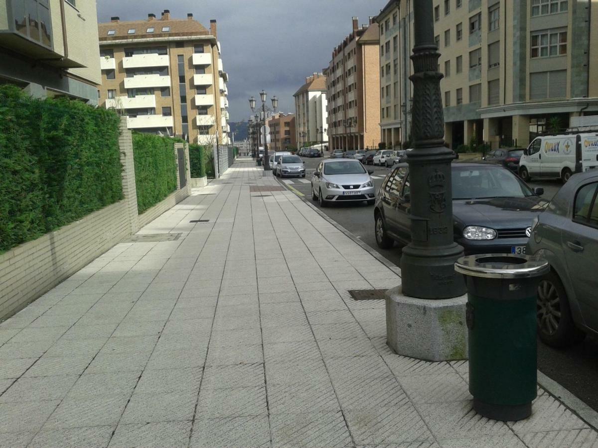 Torre De La Fuente Aprtovistas Piscina Parking Apartment Oviedo Bagian luar foto