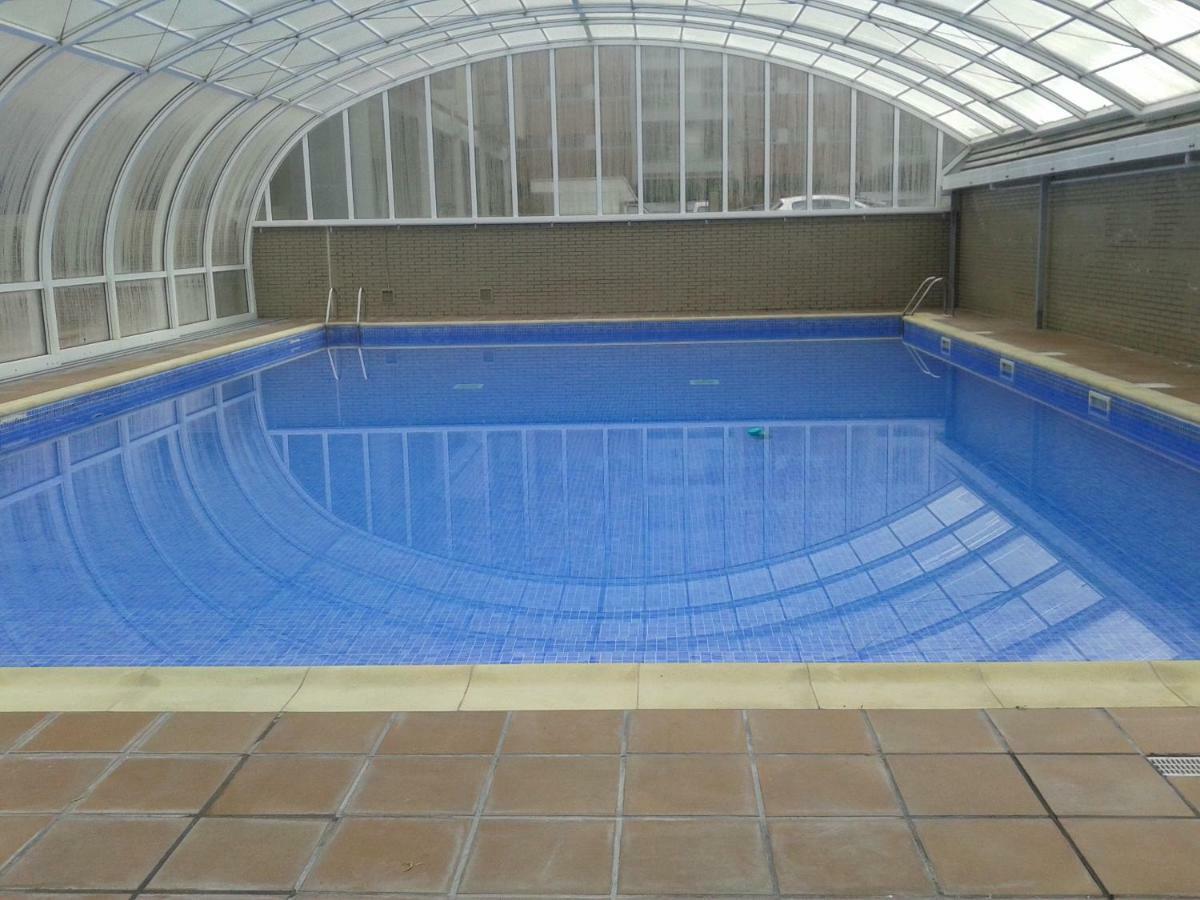 Torre De La Fuente Aprtovistas Piscina Parking Apartment Oviedo Bagian luar foto